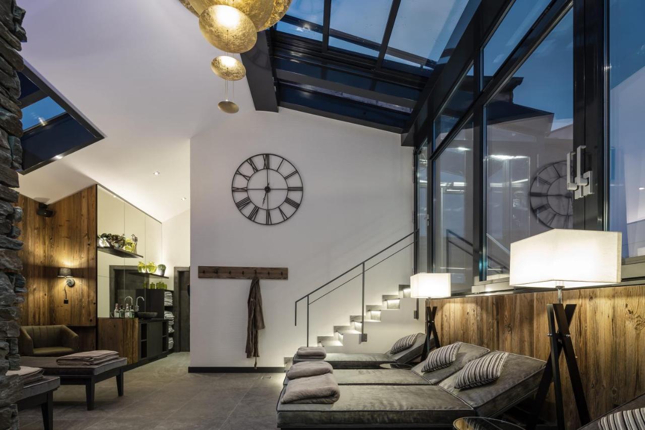 Hotel-Gasthof Hoettl Deggendorf Bagian luar foto